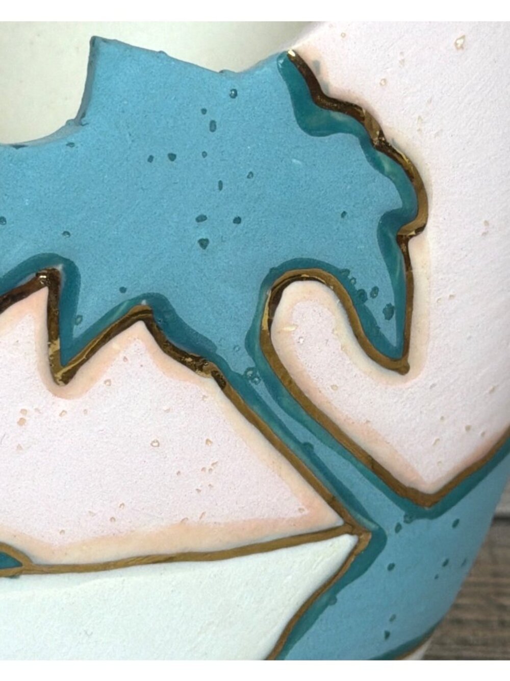 Vintage Pink Green Palm Tree Sand Art Pottery Candle Holder 24k Gold Trim Unused - Picture 2 of 10